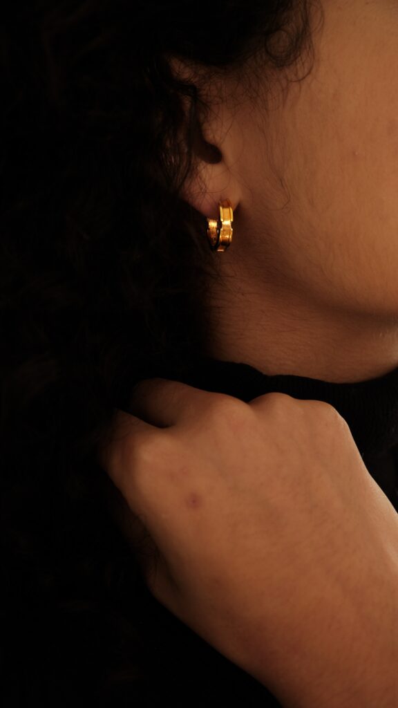 Aku Earrings  – 18K Gold