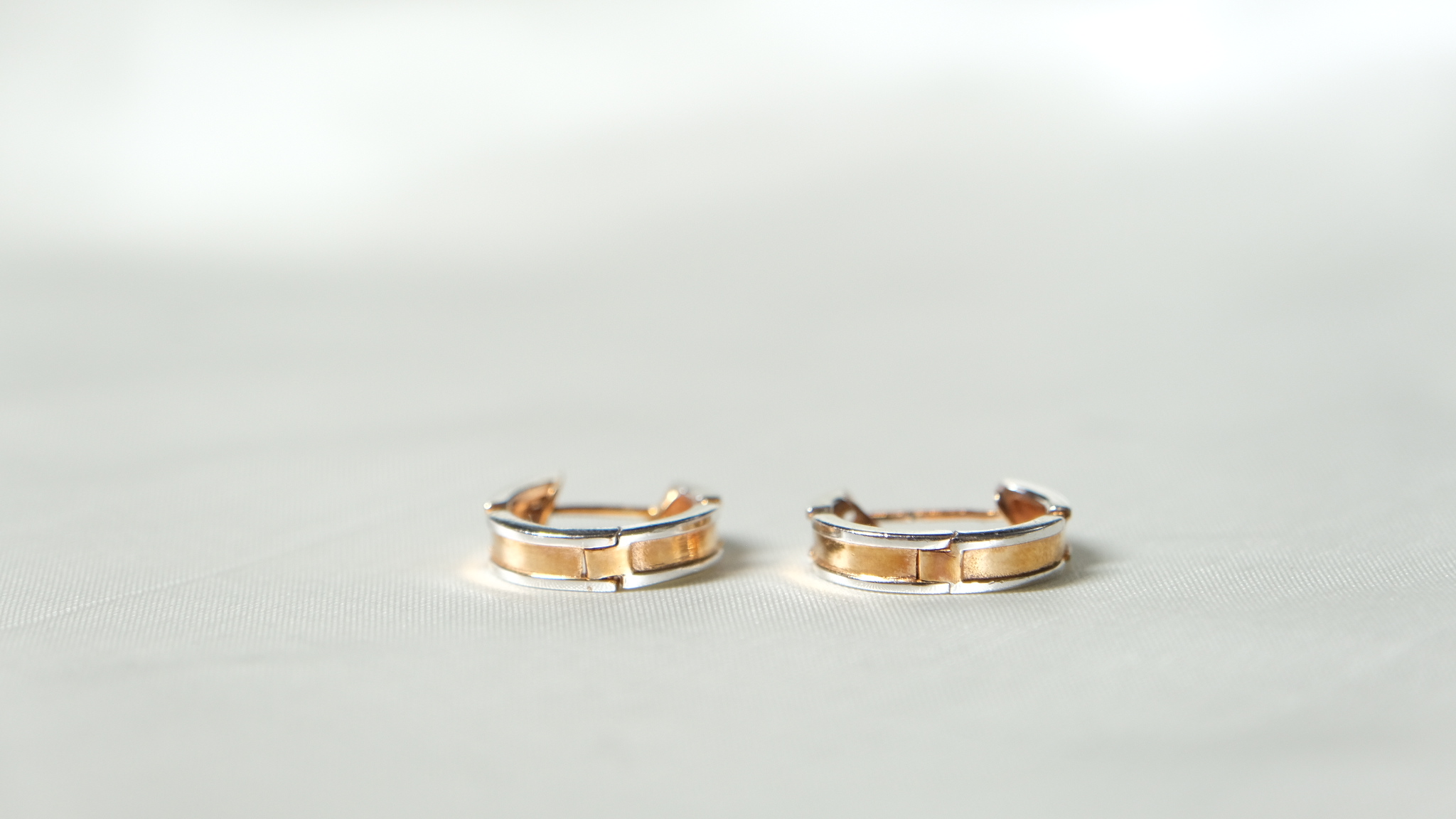 Aku Earrings -18K Gold, White Gold Aku Earrings -18K Gold, White Gold