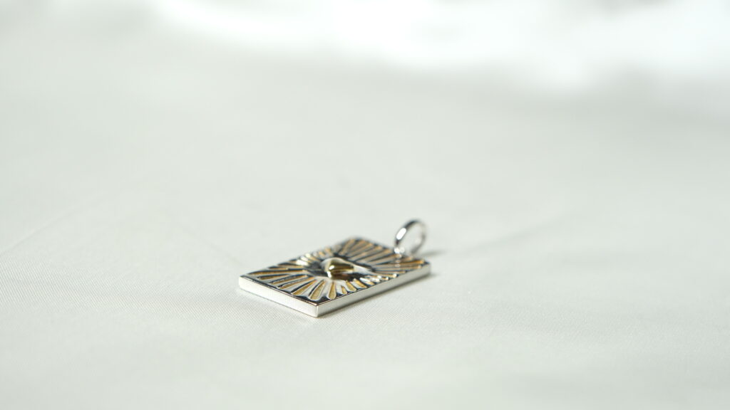 Love Pendant II – 18K Gold, White Gold