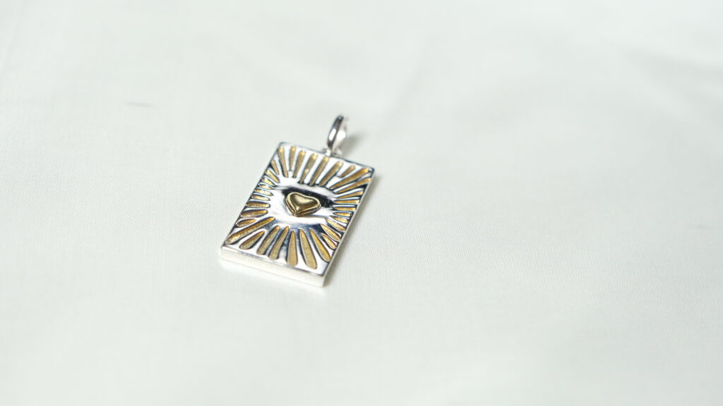 Love Pendant II – 18K Gold, White Gold