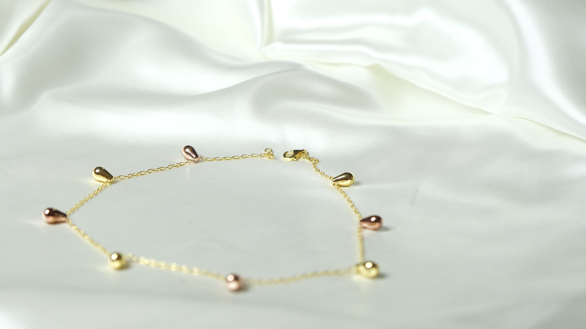 Clustered Alternate Chain Necklace – 18K Gold, Rose Gold