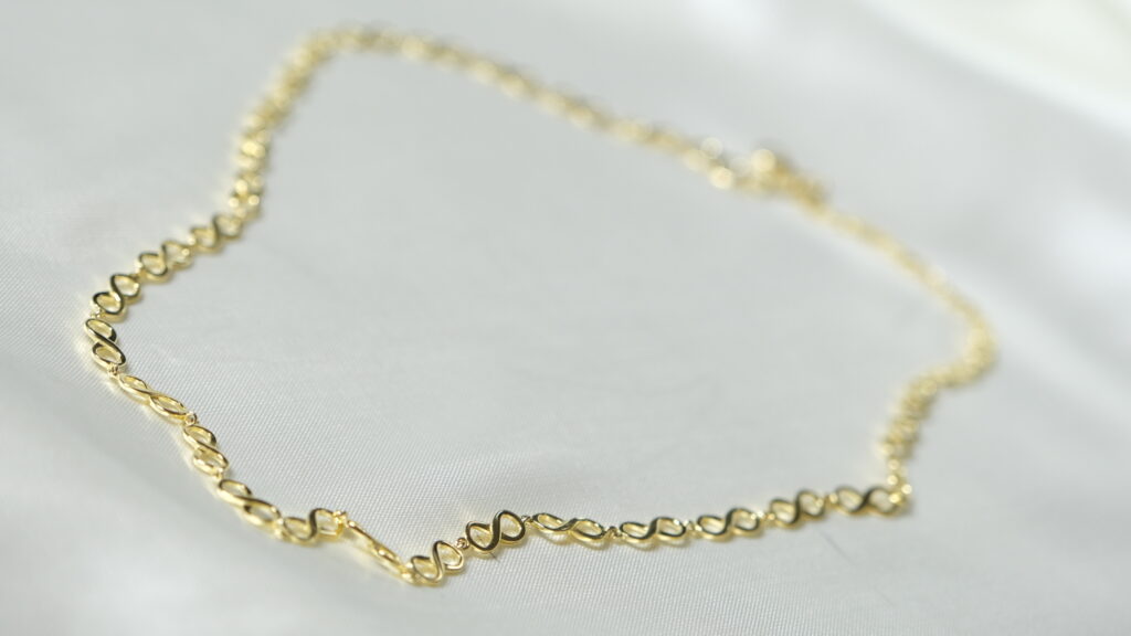 Figure of Eight Chain Necklace – 18K Gold Figure of Eight Chain Necklace – 18K Gold