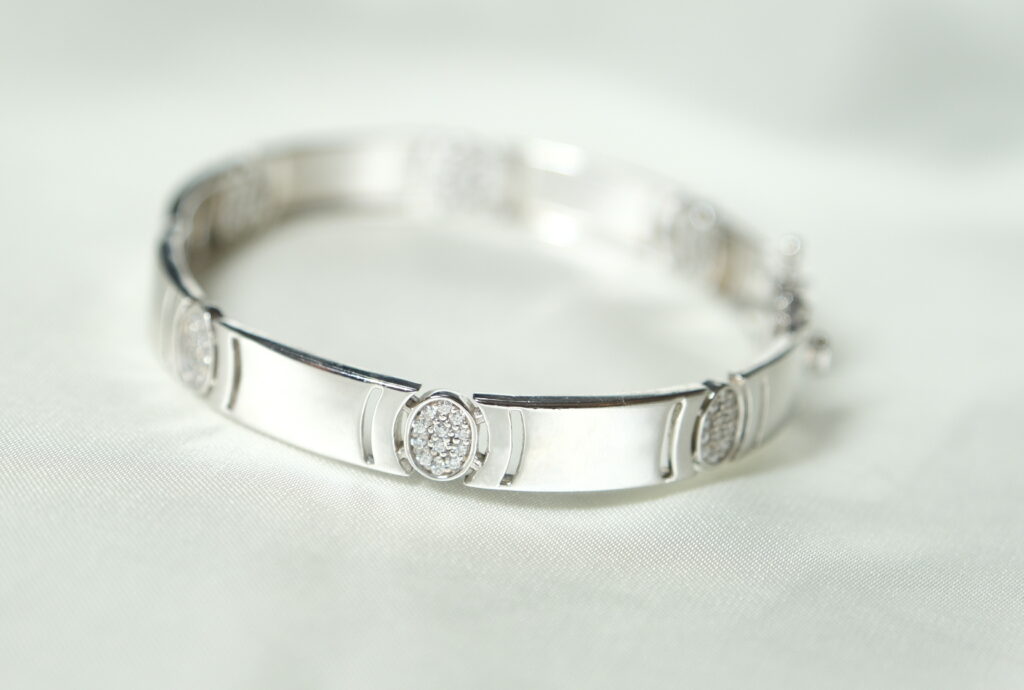 Arc Bracelet – Platinum 0.72ct Arc Bracelet – Platinum 0.72ct