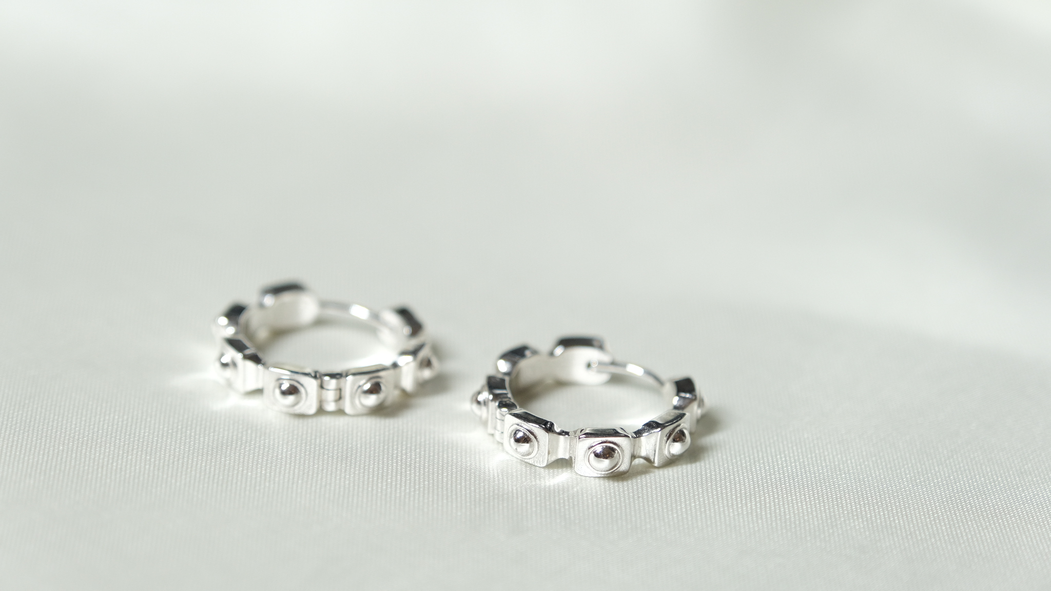 Empire Earring – 18K Sterling Silver