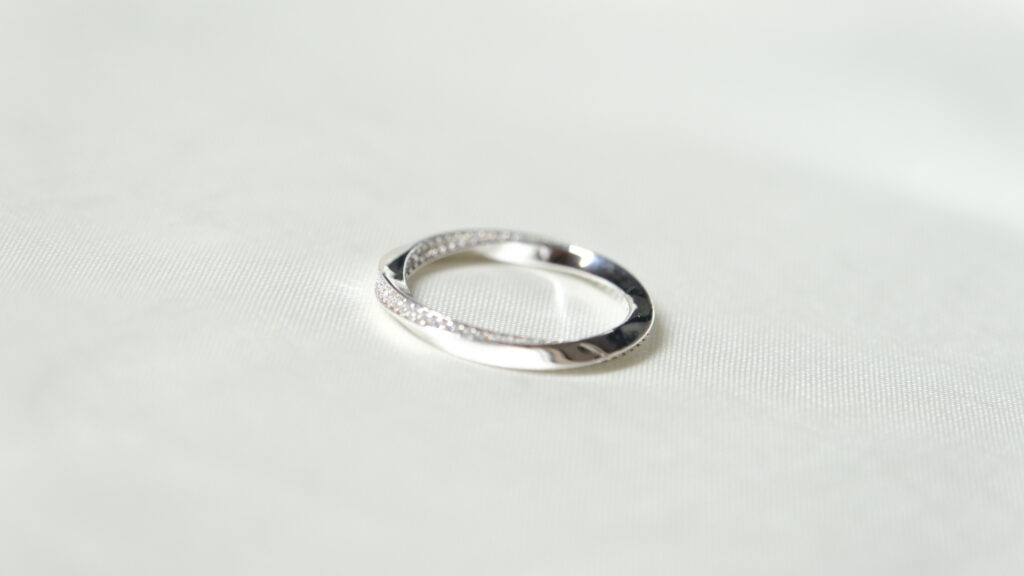 Eternity Twirl Round Cut Ring 18K White Gold- 0.36ct