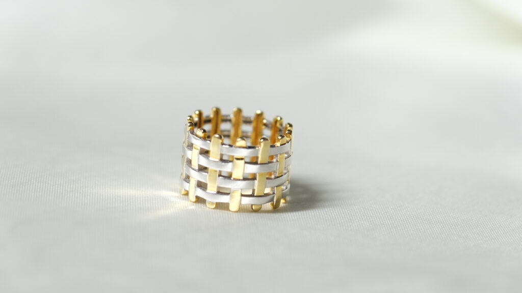 Basket Ring – 18K Gold, White Gold