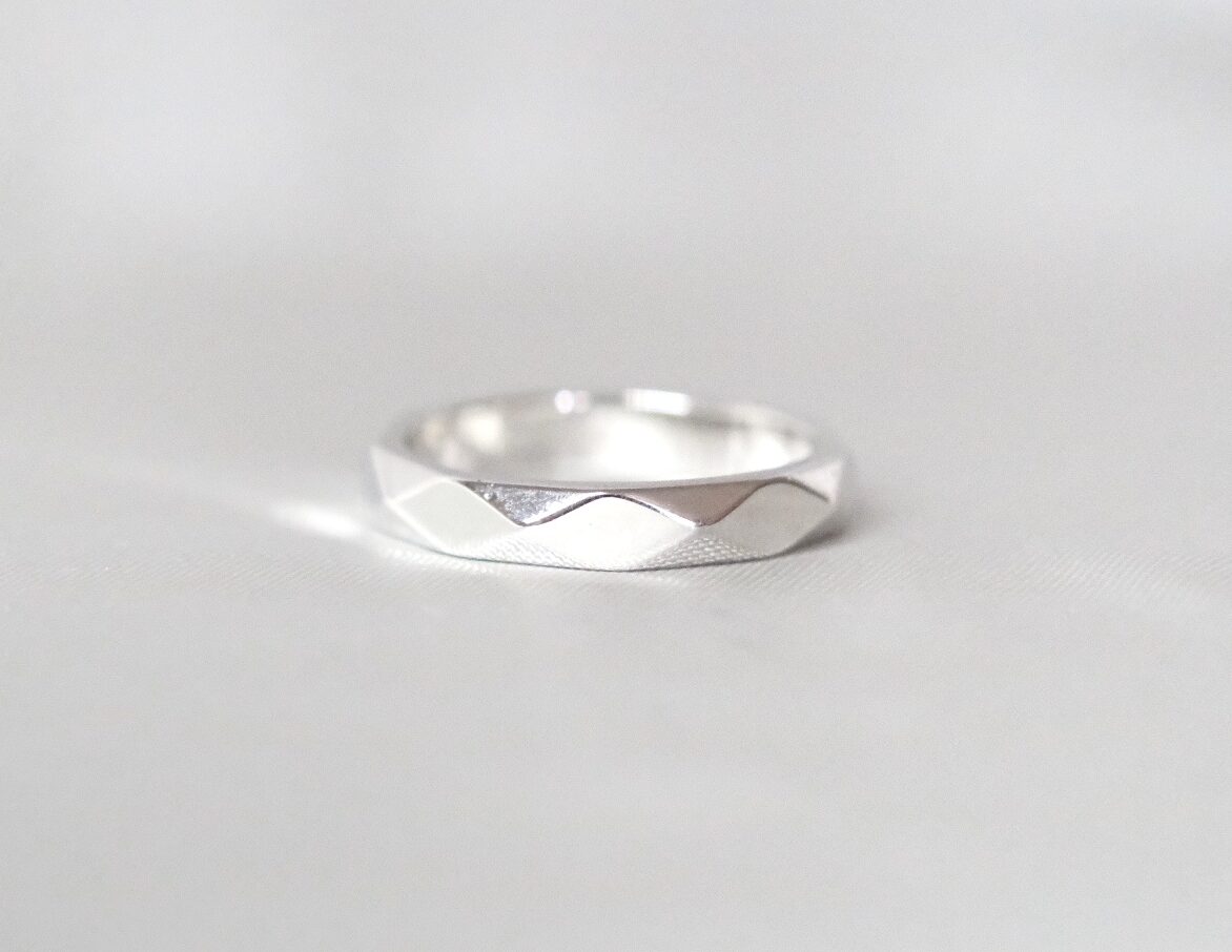 Serene Ring – Platinum