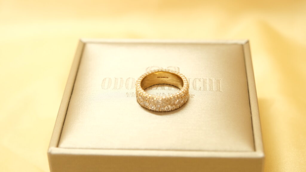 Constellation Ring – 18K Gold 4.65ct