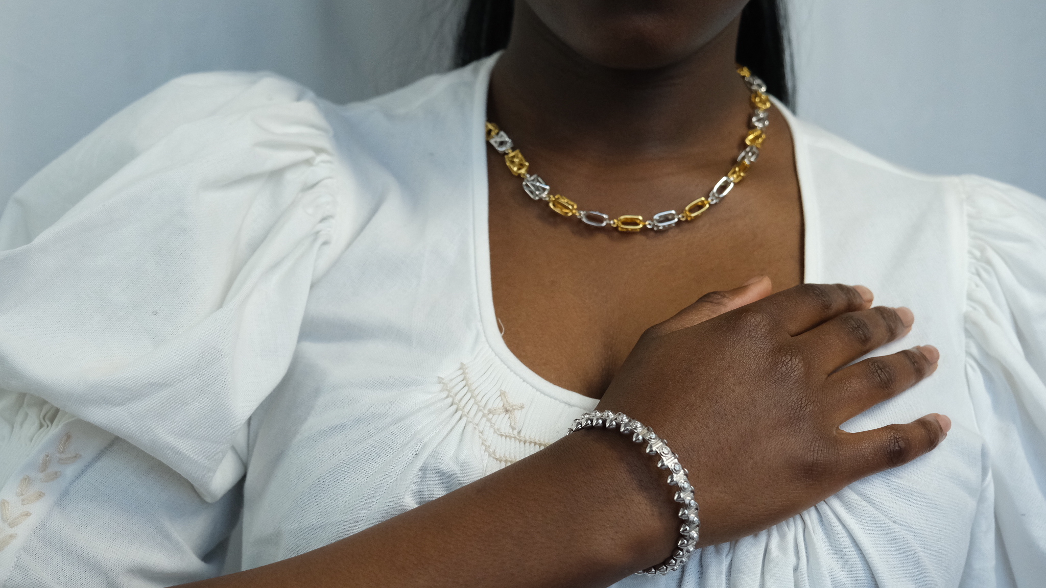 Alabaster Necklace – 18K Gold, Rhodium Plated Sterling Silver Alabaster Necklace – 18K Gold, Rhodium Plated Sterling Silver