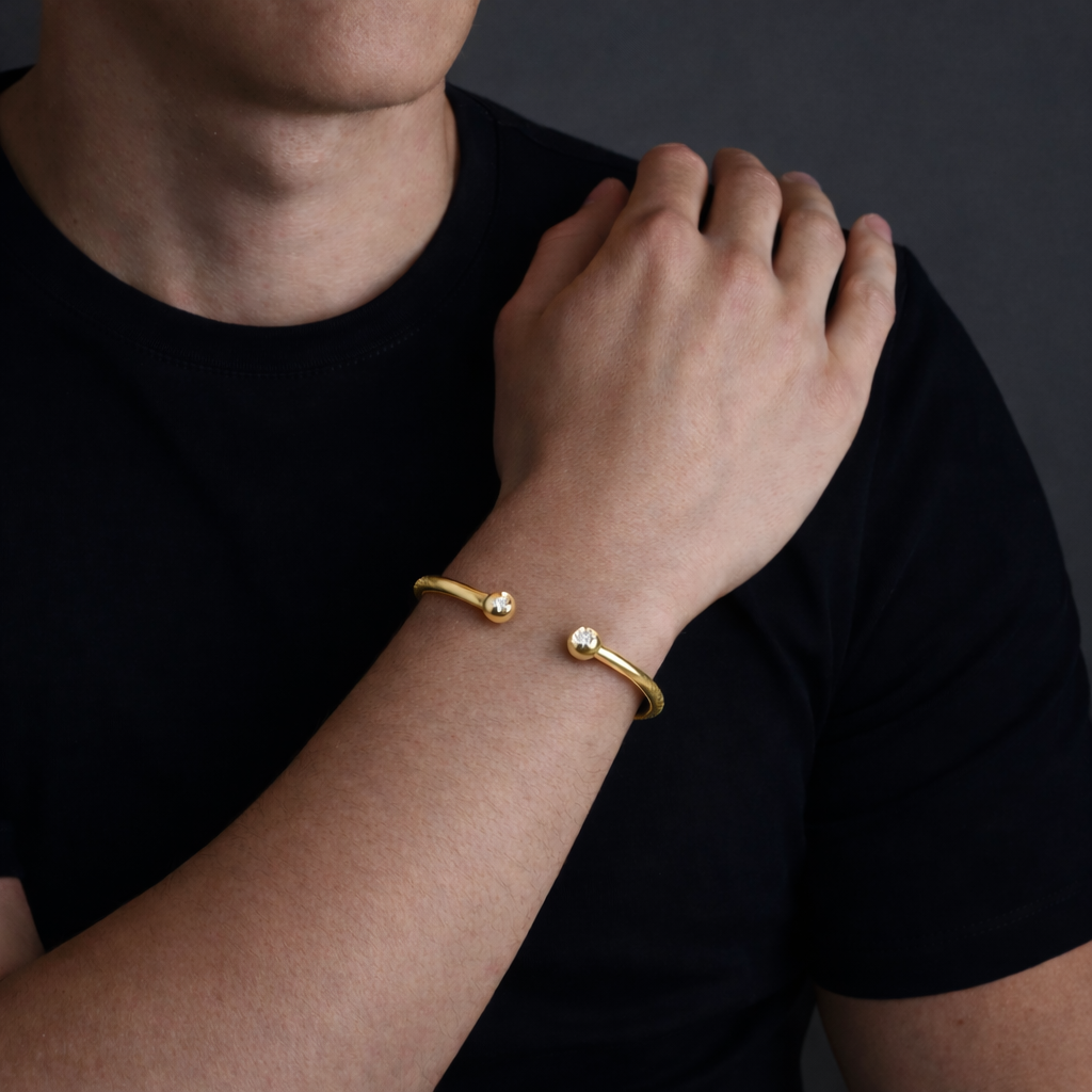 Ball Torque Bracelet 0.12ct – 18K Gold Ball Torque Bracelet 0.12ct – 18K Gold