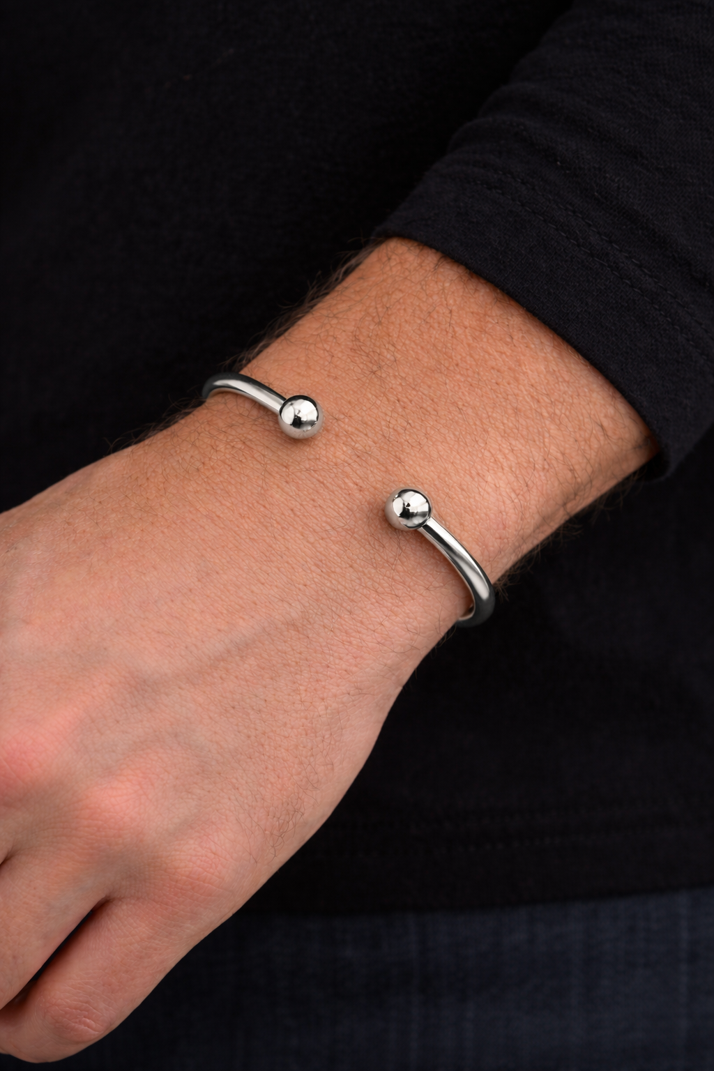 Ball Torque Bracelet – 18K White Gold
