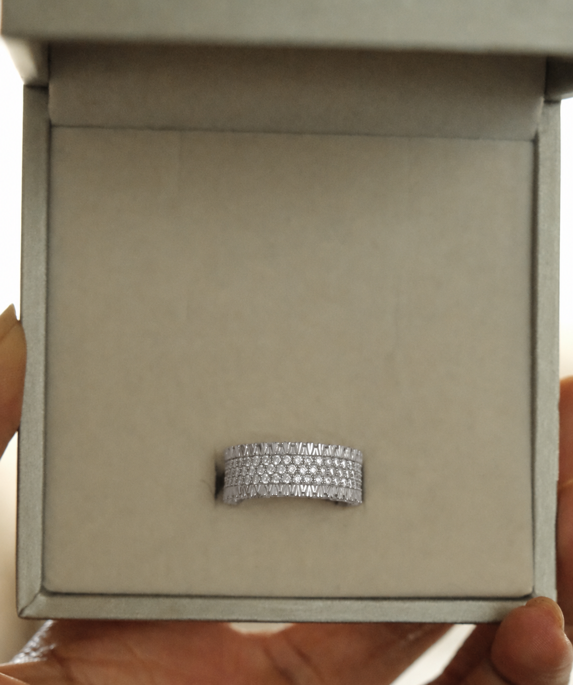 Choupette Ring – 18K White Gold 2.6ct