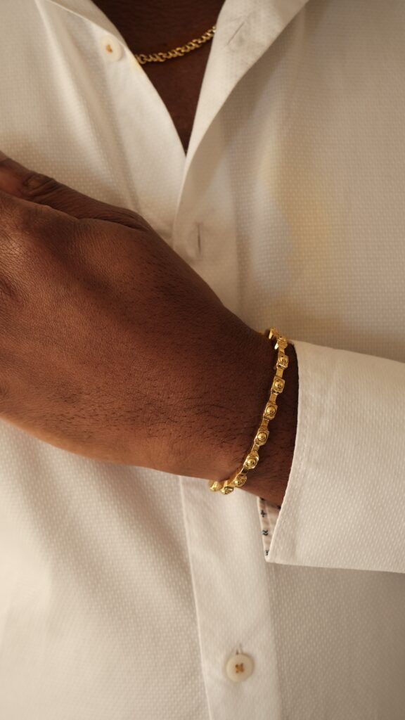 Empire Bangle – 18K Vermiel Gold