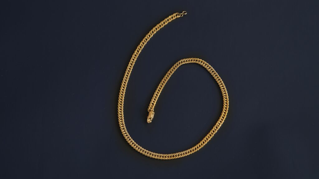Flat Curb Chain – 18K Gold Flat Curb Chain – 18K Gold