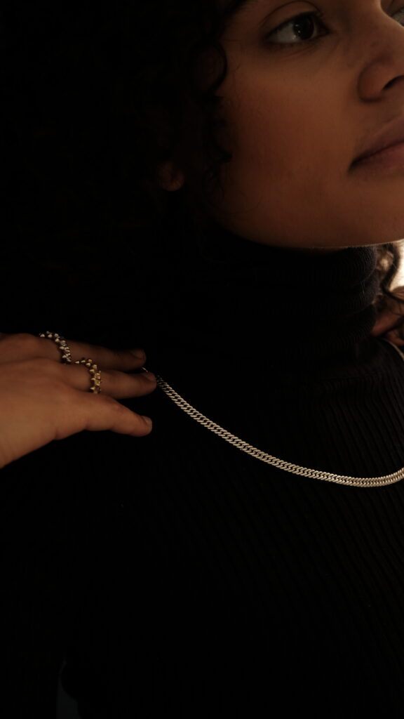 Flat Curb Chain – 18K White Gold