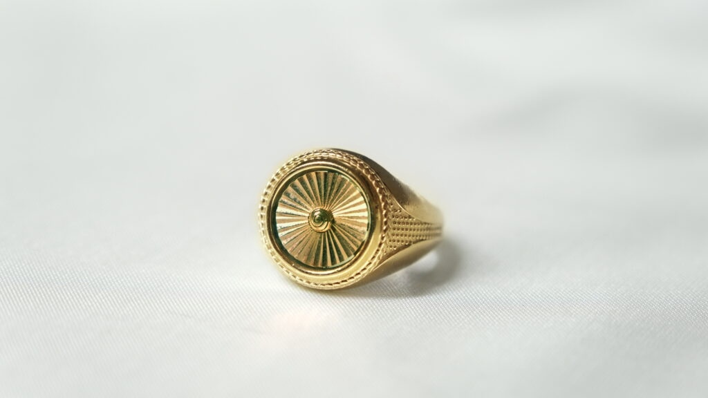 Ugo Signet – 18K Gold