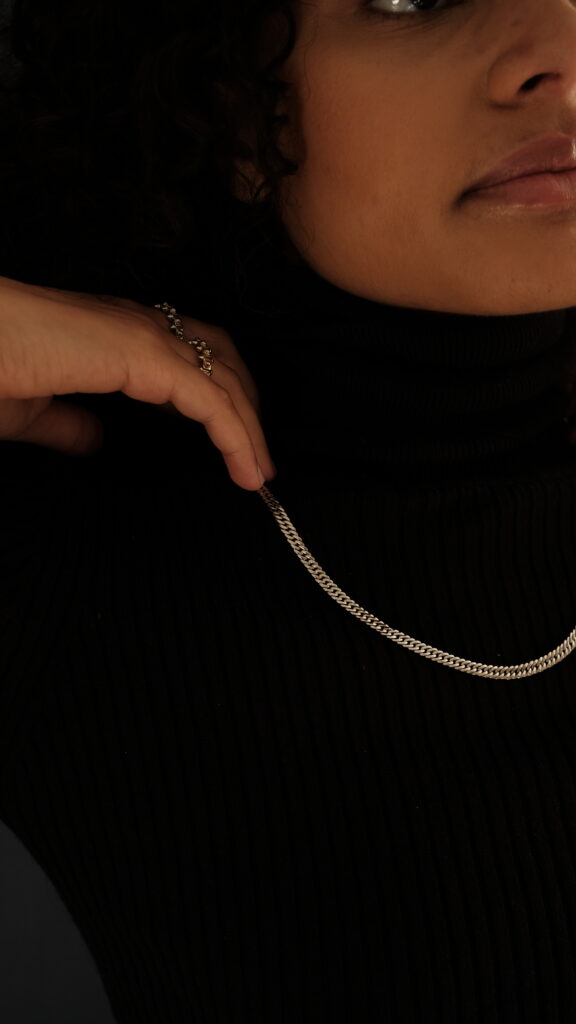 Flat Curb Chain – Platinum