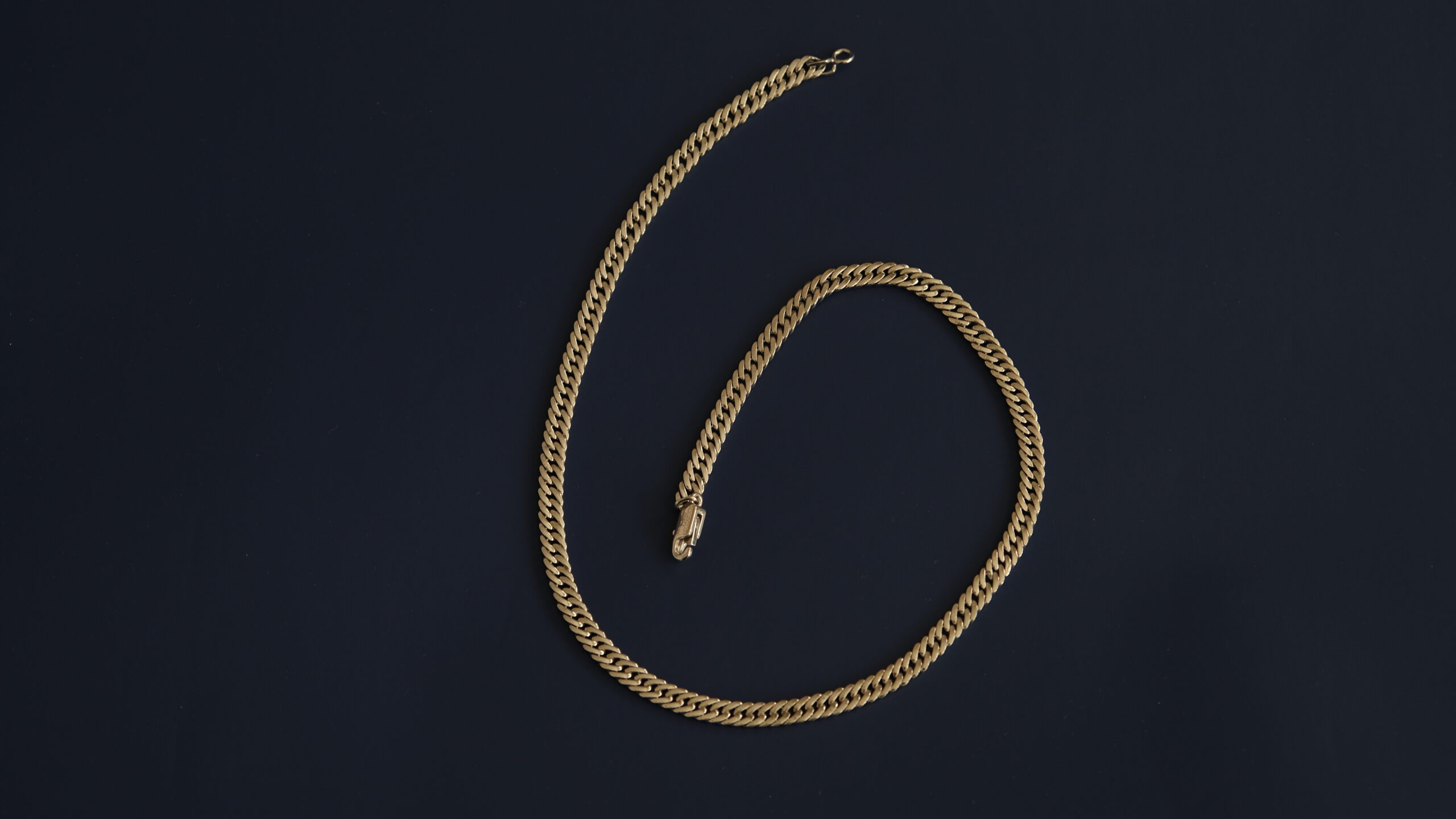 Flat Curb Chain – Platinum